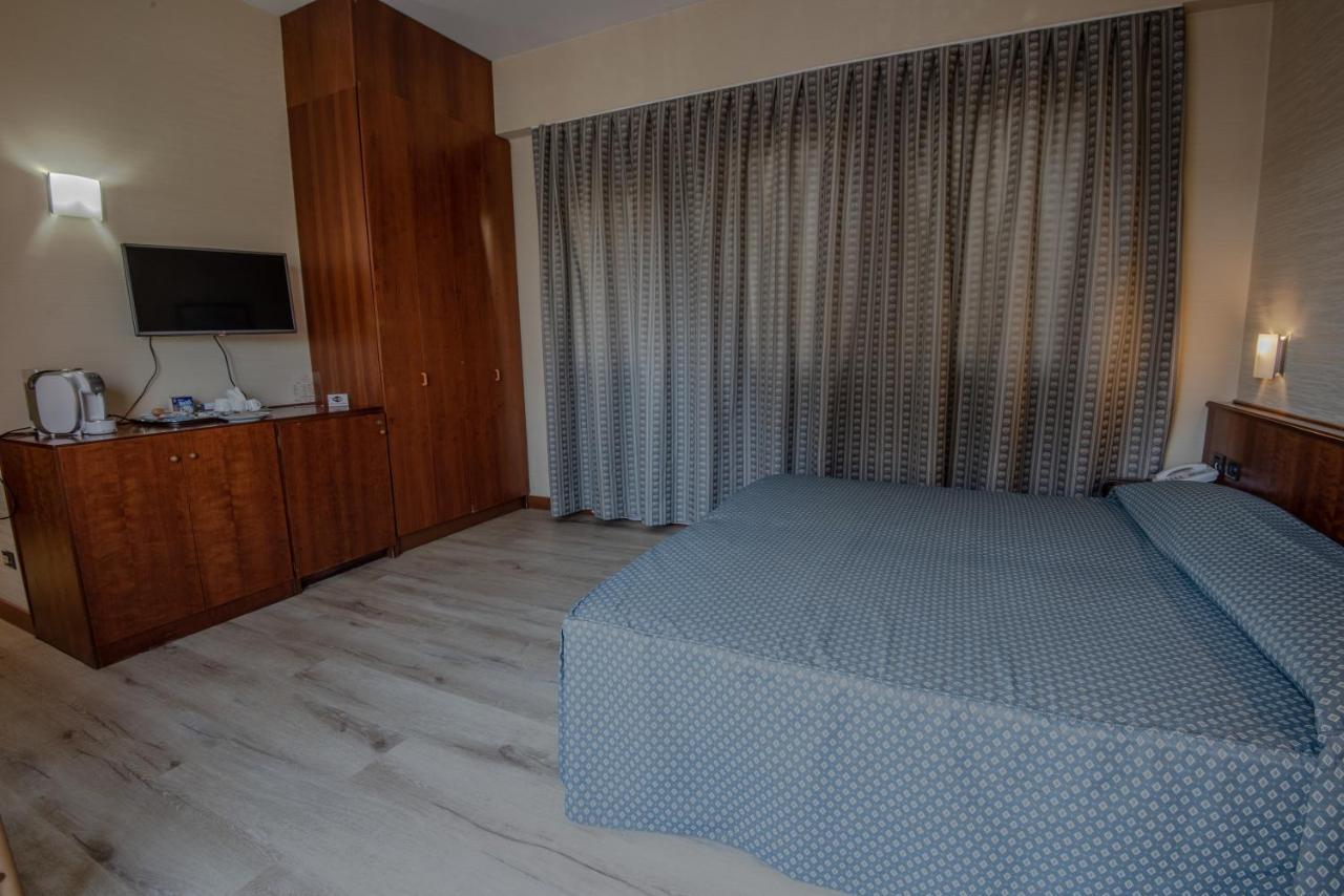 Hotel Petra Рим Экстерьер фото