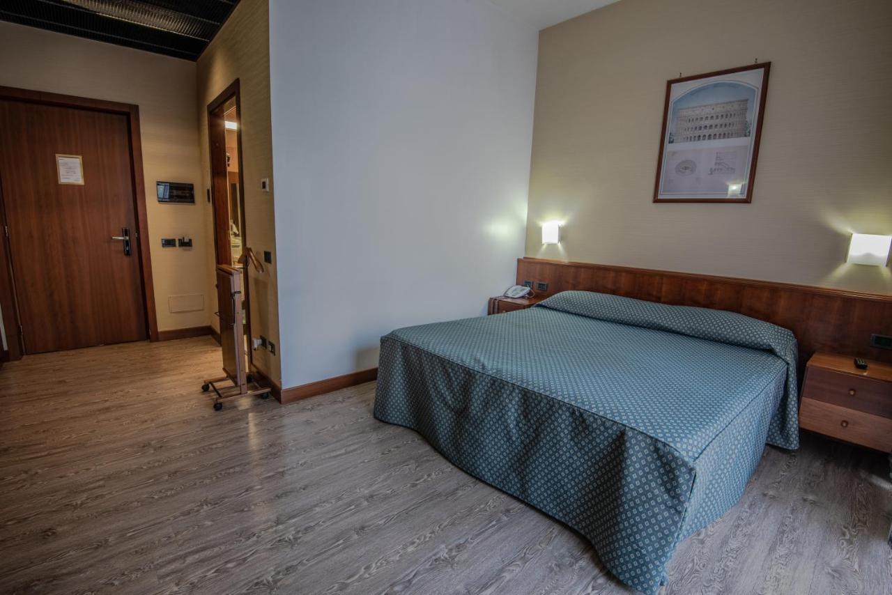 Hotel Petra Рим Экстерьер фото