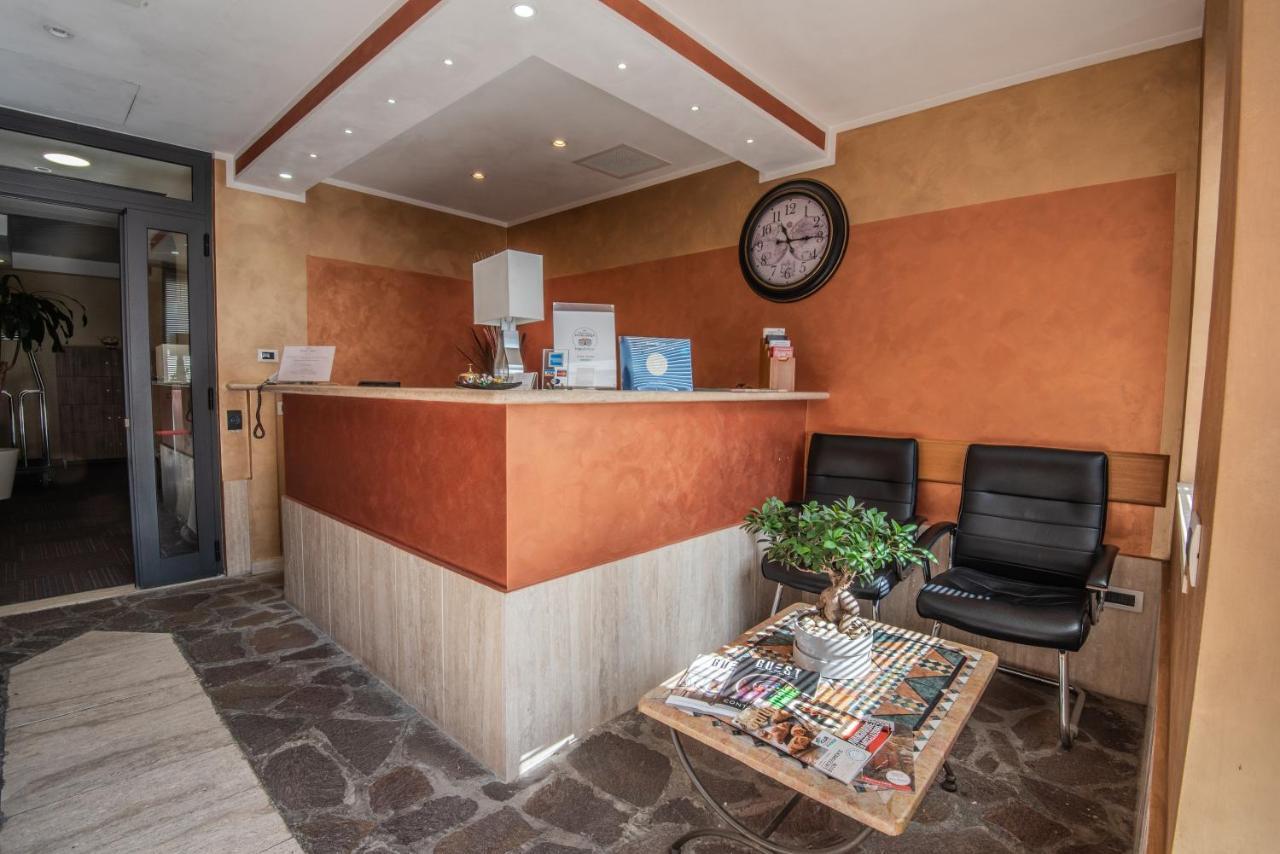 Hotel Petra Рим Экстерьер фото