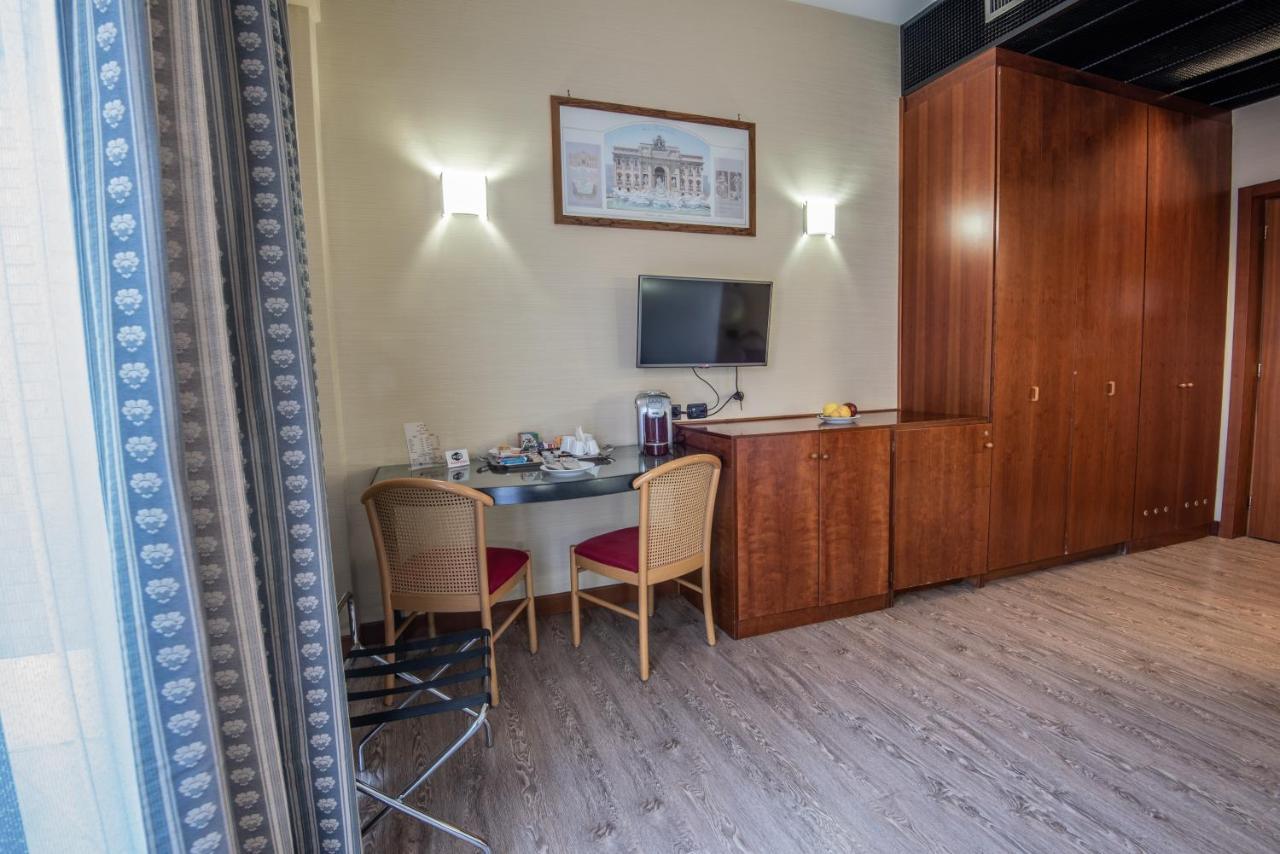 Hotel Petra Рим Экстерьер фото