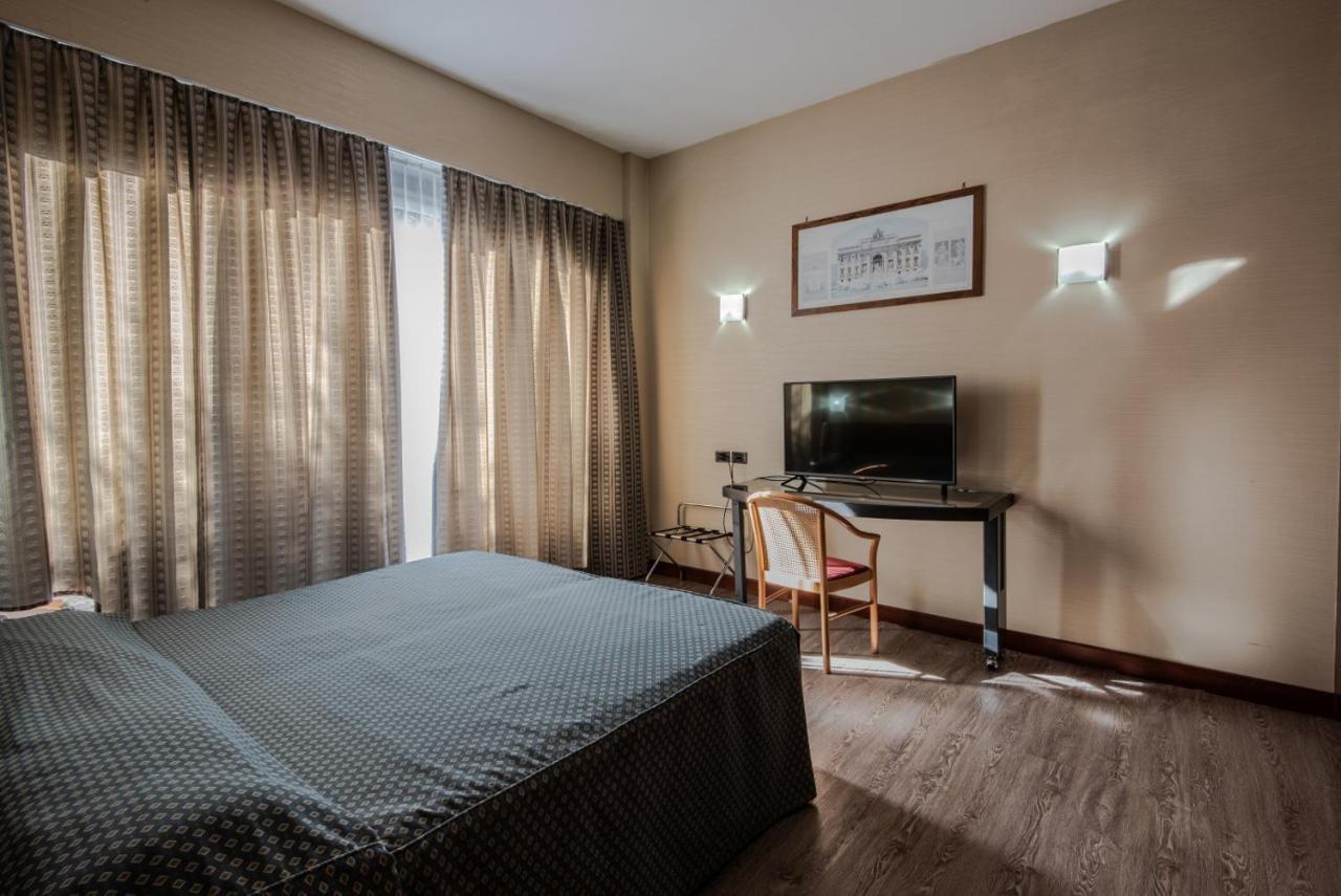Hotel Petra Рим Экстерьер фото